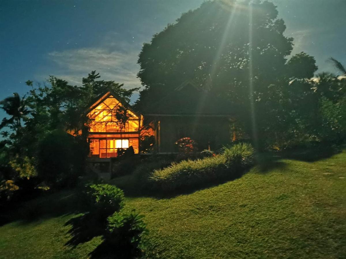 Camiguin Volcano Houses-Panoramic House มัมบาเฮา ภายนอก รูปภาพ