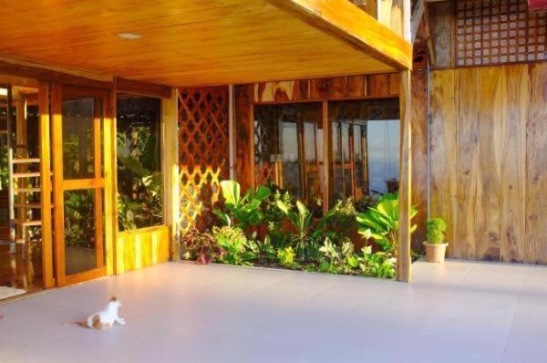 Camiguin Volcano Houses-Panoramic House มัมบาเฮา ภายนอก รูปภาพ