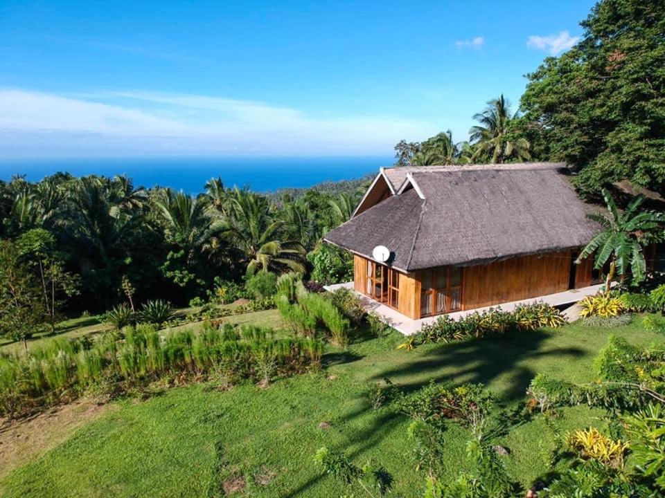 Camiguin Volcano Houses-Panoramic House มัมบาเฮา ภายนอก รูปภาพ